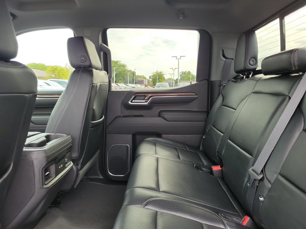 Used 2022 Chevrolet Silverado 1500 LT Trail Boss w/ Convenience Package II AWD/4WD image 14