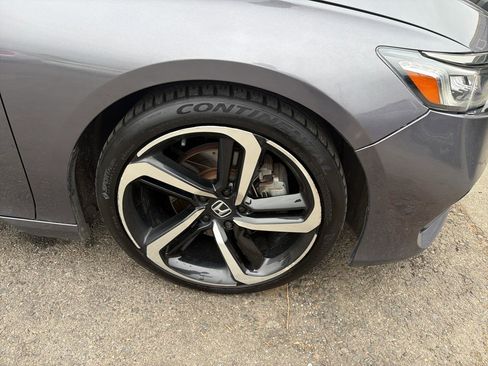 Used 2019 Honda Accord Sport image 4