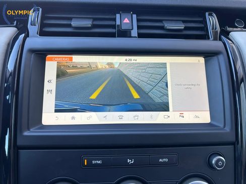 Used 2018 Land Rover Discovery SE image 28