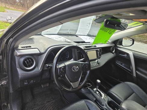 Used 2017 Toyota RAV4 Limited w/ Advanced Technology Package image 11
