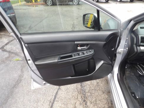 Used 2012 Subaru Impreza 2.0i Sport Premium AWD/4WD image 7