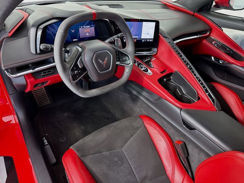 Used 2020 Chevrolet Corvette Stingray Premium Cpe w/ 3LT Preferred Equipment Group image 17