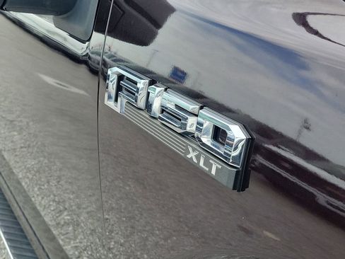 Used 2018 Ford F150 XLT w/ Equipment Group 302A Luxury RWD image 8
