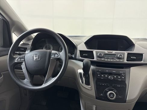 Used 2013 Honda Odyssey EX image 23