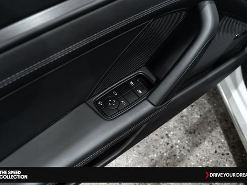 Used 2025 Porsche 911 Targa 4 GTS image 11