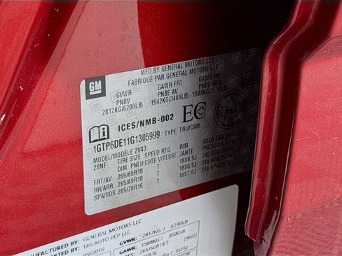 Used 2016 GMC Canyon SLT image 38