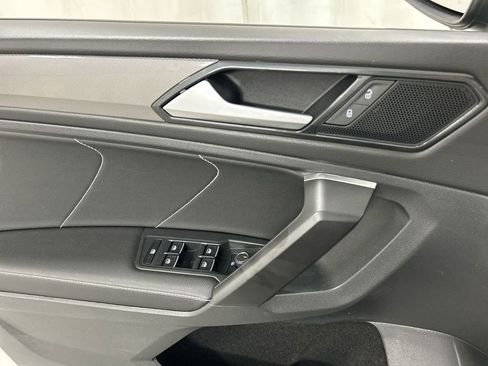 Certified 2023 Volkswagen Tiguan SE AWD/4WD image 11