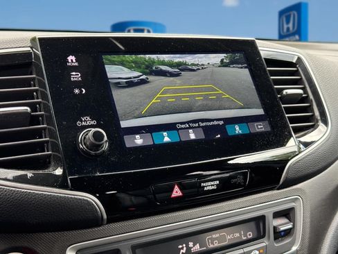 Used 2023 Honda Passport TrailSport image 25