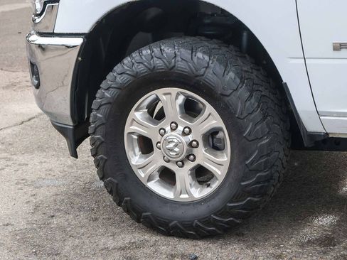 Used 2020 RAM 2500 Big Horn w/ Level 1 Equipment Group image 9