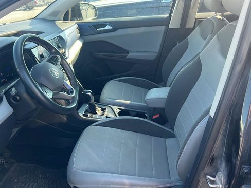 Used 2022 Volkswagen Taos SE AWD/4WD image 8