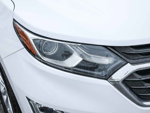 Used 2020 Chevrolet Equinox LT image 14