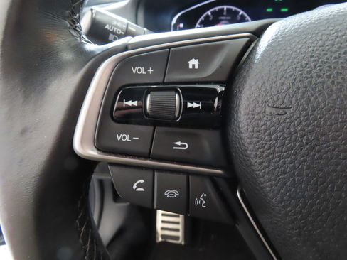 Used 2018 Honda Accord Sport image 15