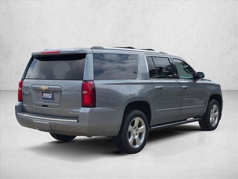 Used 2020 Chevrolet Suburban Premier w/ Max Trailering Package AWD/4WD image 4