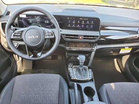 New 2026 Kia Seltos S FWD image 6