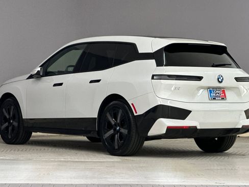 Certified 2025 BMW iX xDrive50 image 3