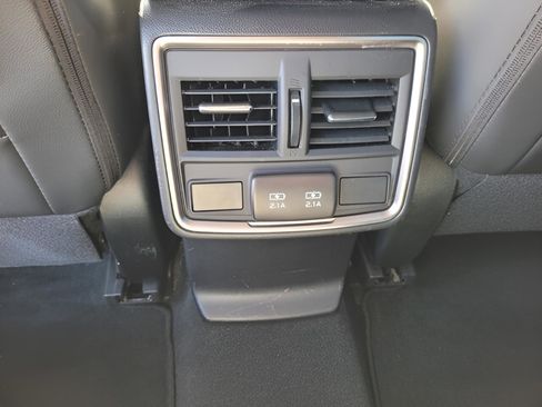 Used 2023 Subaru Forester Limited image 11