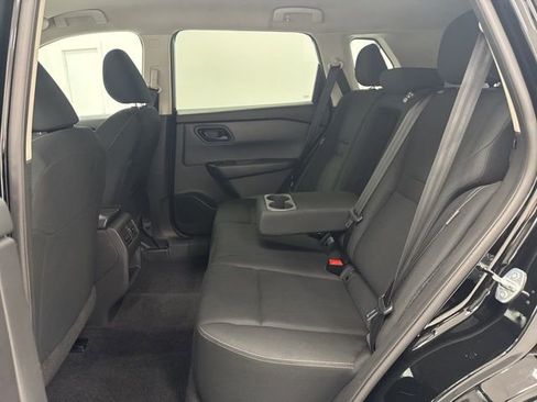 Used 2024 Nissan Rogue S AWD/4WD image 23
