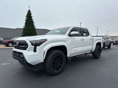 New 2025 Toyota Tacoma SR5