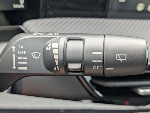 New 2026 Nissan Kicks SR FWD image 25