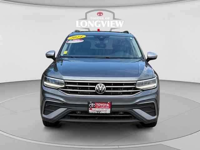 Used 2024 Volkswagen Tiguan Wolfsburg Edition w/ Panoramic Sunroof Package FWD image 8