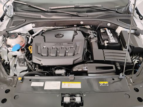 Used 2021 Volkswagen Passat 2.0T SE image 29