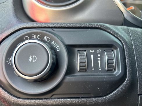 Used 2019 Jeep Wrangler Unlimited Sport S image 15