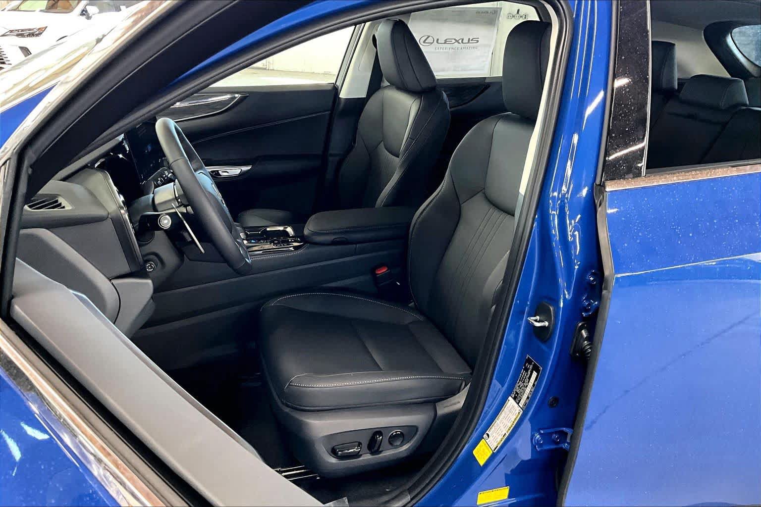 New 2026 Lexus NX 350 AWD w/ Premium Package image 9