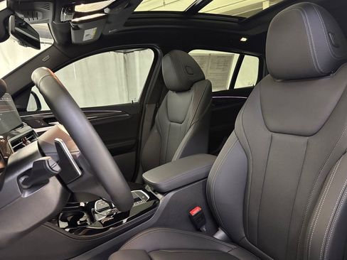 Used 2025 BMW X4 M40i w/ Premium Package AWD/4WD image 5