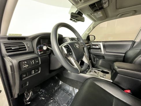 Used 2022 Toyota 4Runner Limited image 15