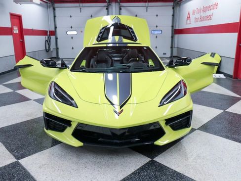 Used 2022 Chevrolet Corvette Stingray Premium Cpe w/ Z51 Performance Package image 39