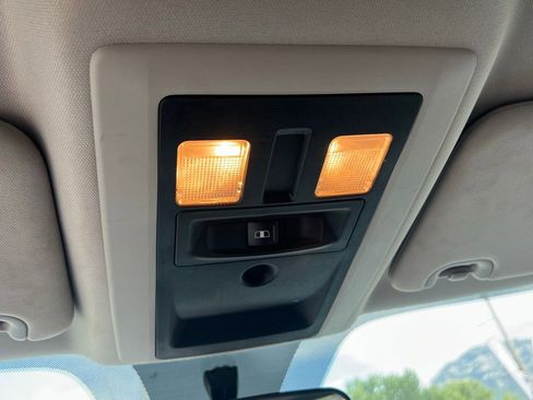 Used 2018 RAM 1500 Classic SLT image 34