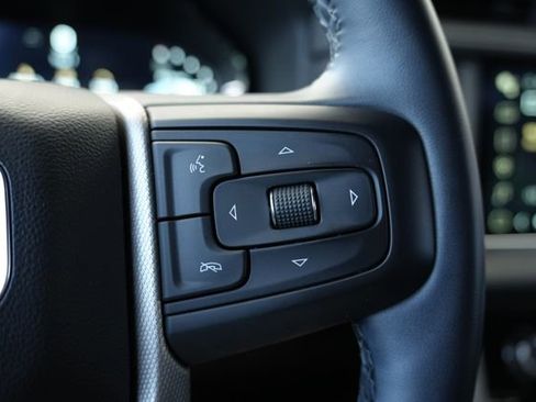 Used 2024 GMC Yukon Denali AWD/4WD image 24