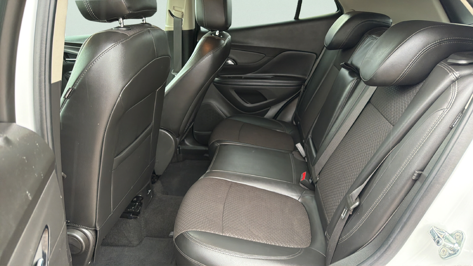 Used 2019 Buick Encore Preferred w/ Safety Package AWD/4WD image 21