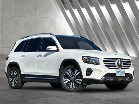 Certified 2026 Mercedes-Benz GLB 250 4MATIC image 2