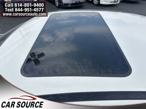 Used 2010 Mercedes-Benz C 300 4MATIC Sedan image 9