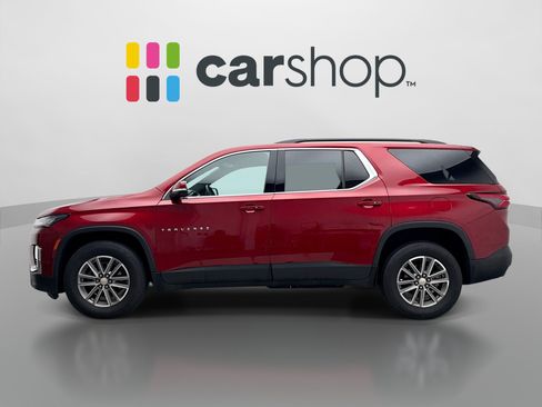 Used 2023 Chevrolet Traverse LT FWD image 2