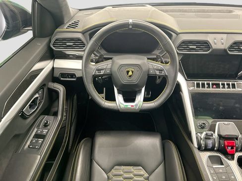 Used 2021 Lamborghini Urus AWD/4WD image 10