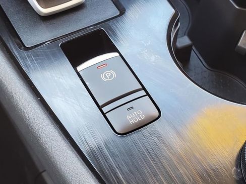 Certified 2023 Nissan Rogue SV image 23