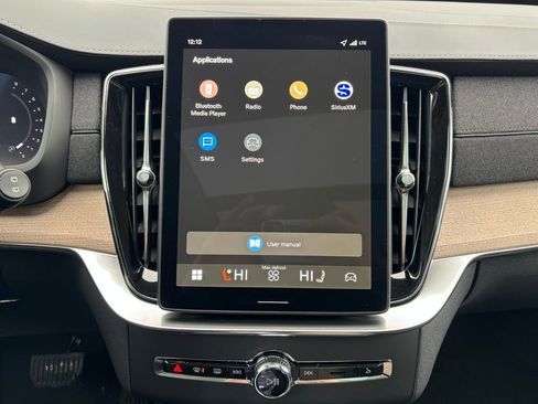 New 2026 Volvo XC90 B6 Plus w/ Protection Package AWD/4WD image 12