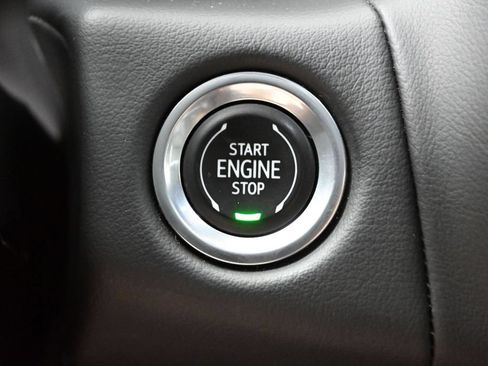 Used 2023 Chevrolet Suburban Premier AWD/4WD image 5