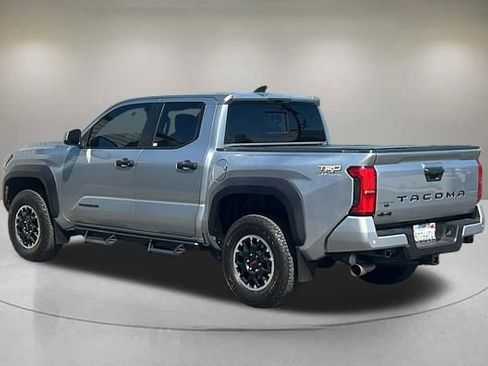 Used 2024 Toyota Tacoma TRD Off-Road w/ TRD Off Road Upgrade Package image 5