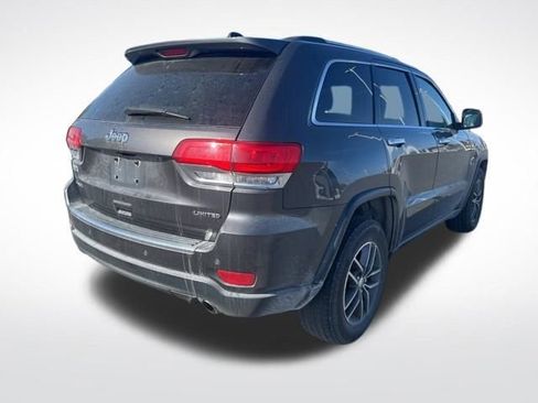 Used 2017 Jeep Grand Cherokee Limited image 5