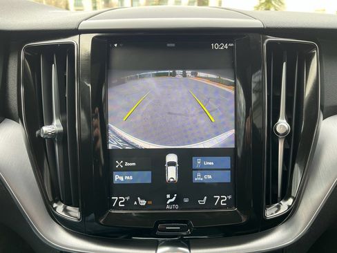 Used 2020 Volvo XC60 T6 Momentum image 22