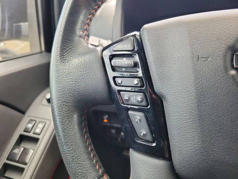 Used 2023 Nissan Frontier PRO-4X w/ Pro Convenience Package AWD/4WD image 22