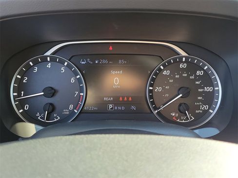 Certified 2025 Nissan Frontier SV w/ Tow Package image 7