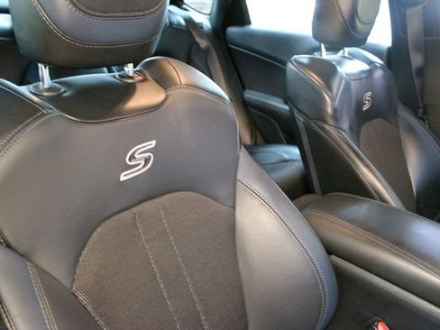 Used 2016 Chrysler 200 S AWD/4WD image 10