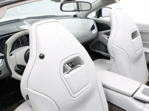 Used 2014 Aston Martin Vanquish Volante RWD image 55