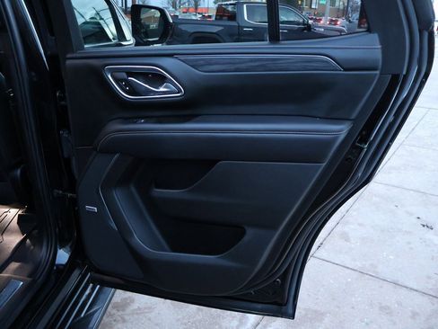 Used 2021 GMC Yukon SLT image 16