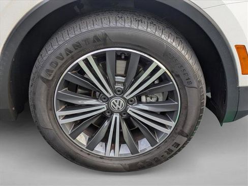 Used 2019 Volkswagen Tiguan SEL image 23