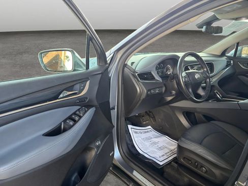 Used 2019 Buick Enclave Premium AWD/4WD image 9